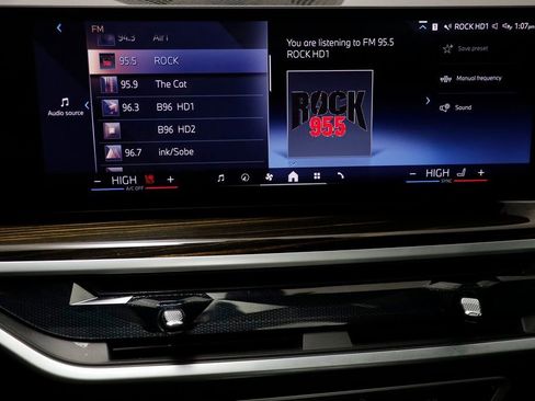 Used 2025 BMW X5 xDrive40i image 9