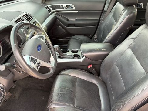 Used 2011 Ford Explorer Limited w/ 302A Rapid Spec Order Code FWD image 18