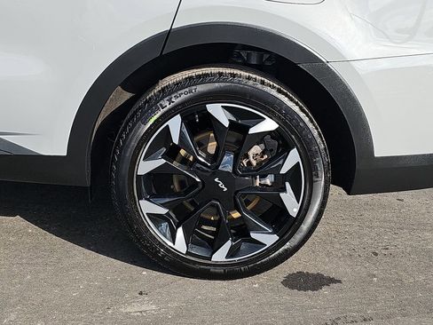 Used 2024 Kia Sorento EX w/ Panoramic Sunroof Package image 38