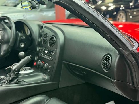 Used 2005 Dodge Viper SRT-10 image 24