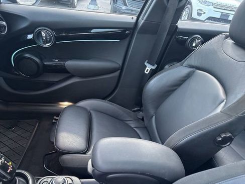 Used 2023 MINI Cooper S w/ Signature Upholstery Package FWD image 17