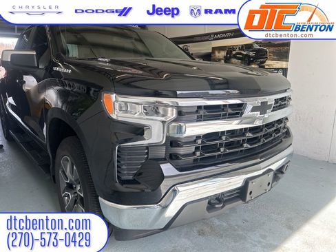 Used 2023 Chevrolet Silverado 1500 LT image 1