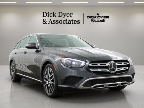 Used 2023 Mercedes-Benz E 450 4MATIC All-Terrain Wagon image 3
