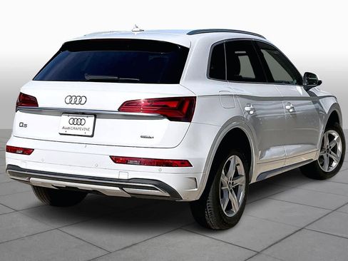 Used 2023 Audi Q5 Premium w/ Convenience Package image 12