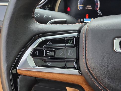 Used 2022 Jeep Grand Cherokee L Summit AWD/4WD image 19