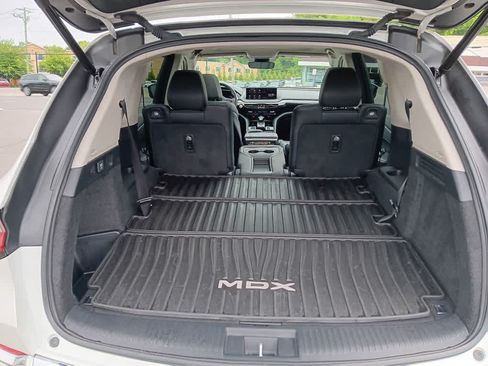Used 2023 Acura MDX SH-AWD image 34