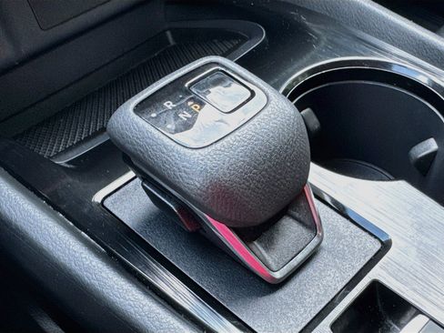 Used 2025 Nissan Rogue SV FWD image 16