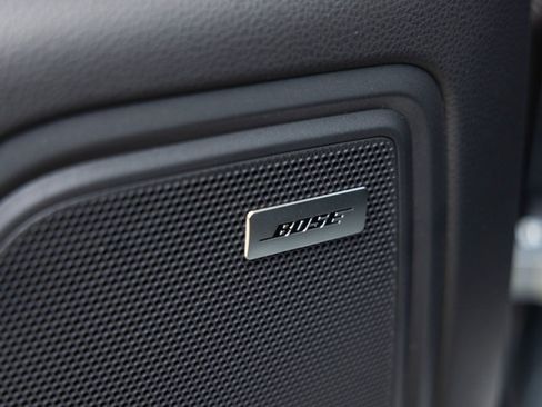 Certified 2025 Porsche Macan image 24