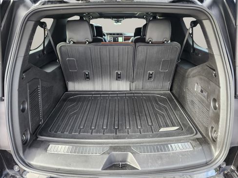 Used 2024 GMC Yukon XL Denali Ultimate w/ LPO, Floor Liner Package AWD/4WD image 33
