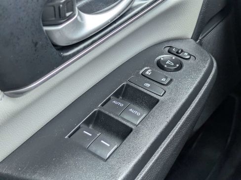 Used 2022 Honda CR-V EX-L image 25