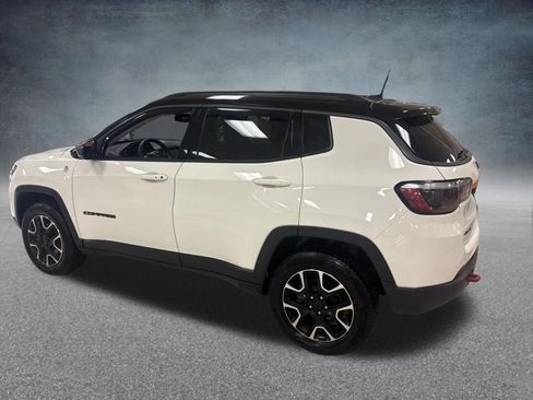 Used 2021 Jeep Compass Trailhawk AWD/4WD image 4