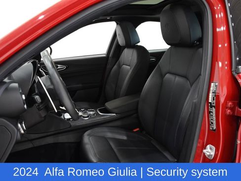 Used 2024 Alfa Romeo Giulia Sprint AWD/4WD image 20