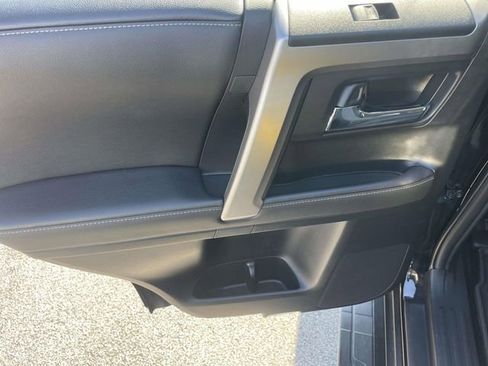 Used 2024 Toyota 4Runner SR5 Premium w/ Moonroof Package RWD image 10