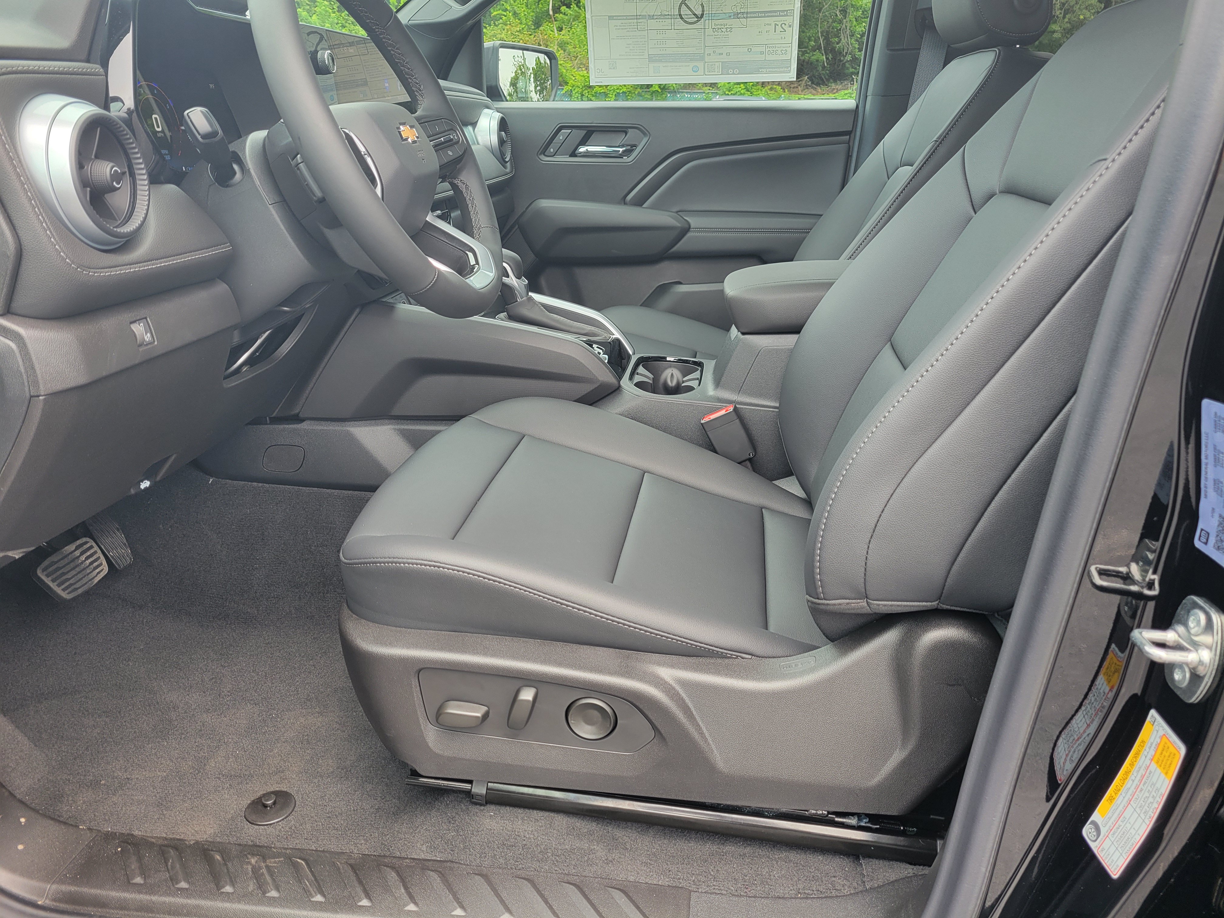 New 2026 Chevrolet Colorado LT w/ LT Convenience Package RWD image 32