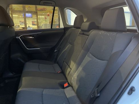 Used 2025 Toyota RAV4 XLE image 12