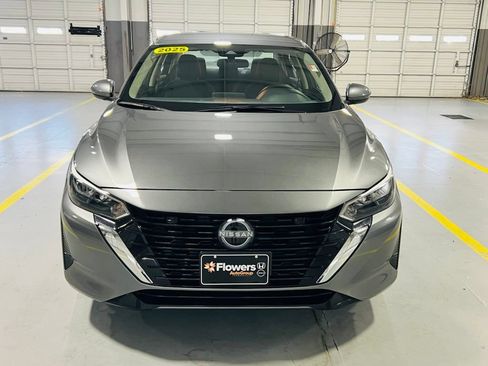 Used 2025 Nissan Sentra S FWD image 12