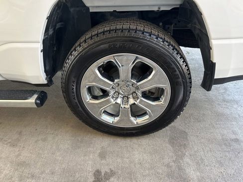 Used 2024 RAM 1500 Big Horn RWD image 17
