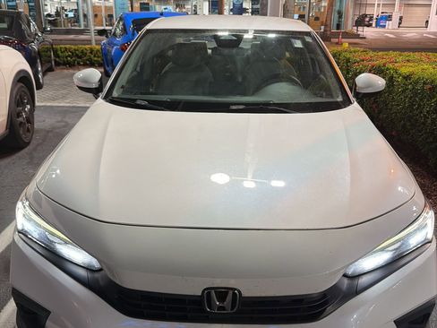 Used 2022 Honda Civic LX image 9