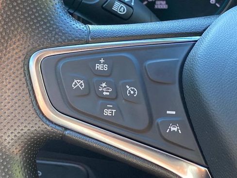 Used 2023 Chevrolet Equinox LT AWD/4WD image 17