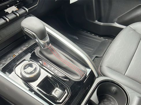 New 2026 Chevrolet Colorado Z71 w/ Technology Package image 24