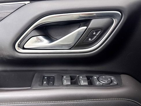 Used 2022 GMC Yukon SLT w/ SLT Premium Package image 27