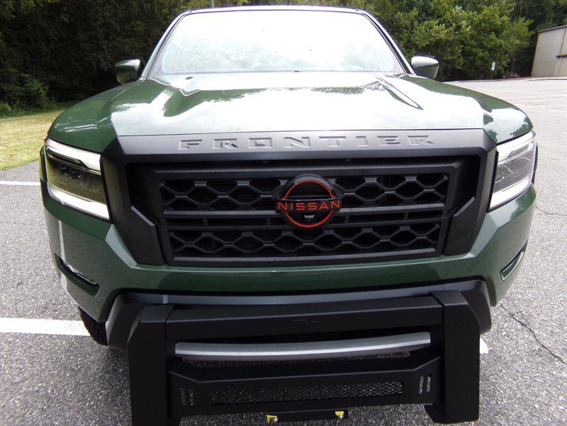 Used 2022 Nissan Frontier PRO-4X AWD/4WD image 3