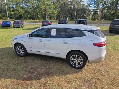 Used 2018 Buick Enclave Avenir w/ Avenir Technology Package image 9