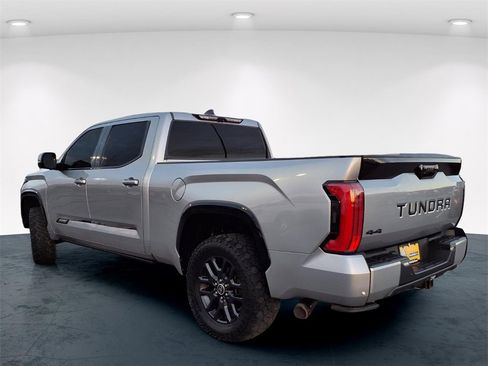Used 2022 Toyota Tundra Platinum image 11