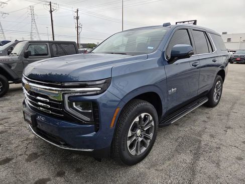 Used 2026 Chevrolet Tahoe LT w/ Comfort Package RWD image 3