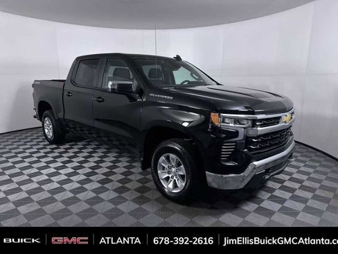 Used 2025 Chevrolet Silverado 1500 LT image 1