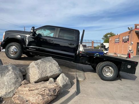 Used 2023 Ford F350 XL image 1