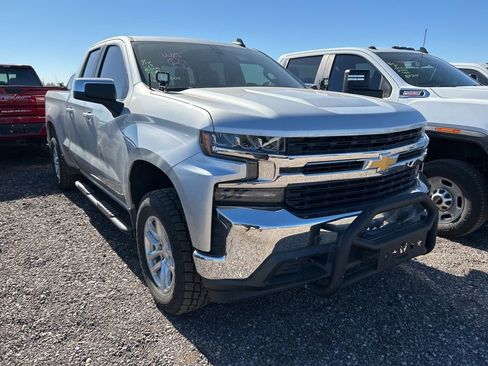 Used 2019 Chevrolet Silverado 1500 LT w/ All-Star Edition image 2