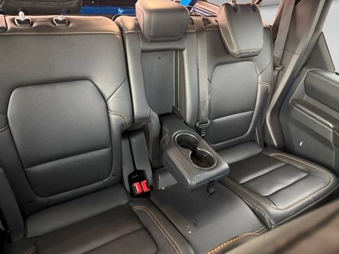 Used 2024 Ford Bronco Badlands AWD/4WD image 26
