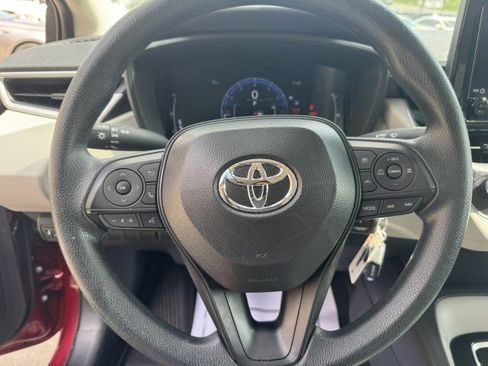 Used 2026 Toyota Corolla LE FWD image 13