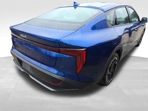 Used 2025 Kia K4 EX image 3