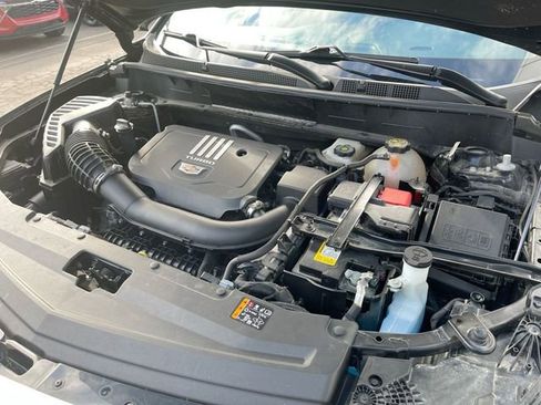 Certified 2023 Cadillac XT6 Luxury image 30