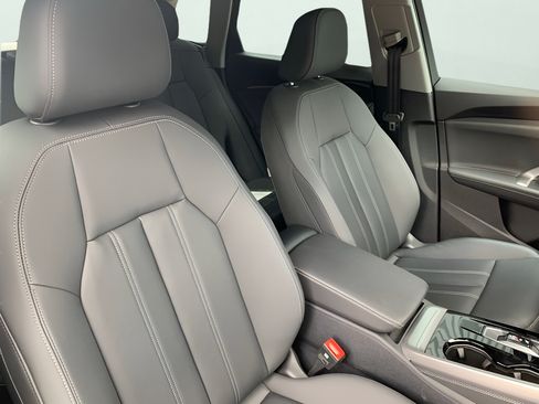 Used 2025 Audi Q5 Premium AWD/4WD image 29