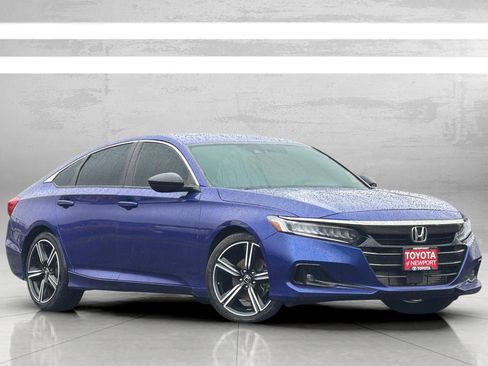 Used 2021 Honda Accord Sport image 2