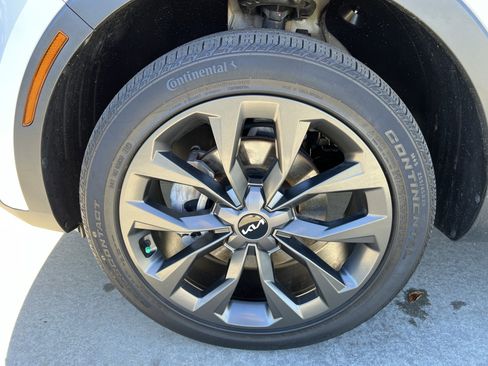 Used 2023 Kia Sorento SX Prestige image 13