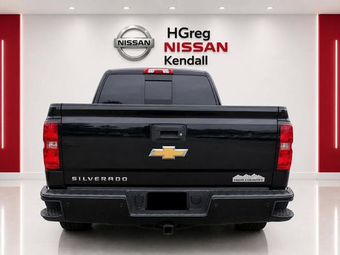 Used 2014 Chevrolet Silverado 1500 High Country w/ High Country Premium Package AWD/4WD image 3