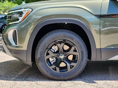 New 2026 Volkswagen Atlas Peak Edition AWD/4WD image 8