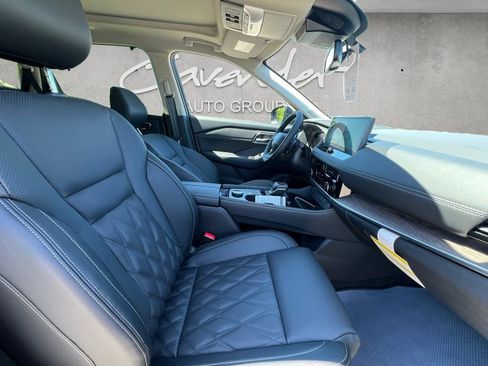 New 2026 Nissan Rogue Platinum image 24