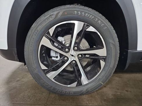 New 2026 Chevrolet Trax RS w/ Sunroof Package image 30