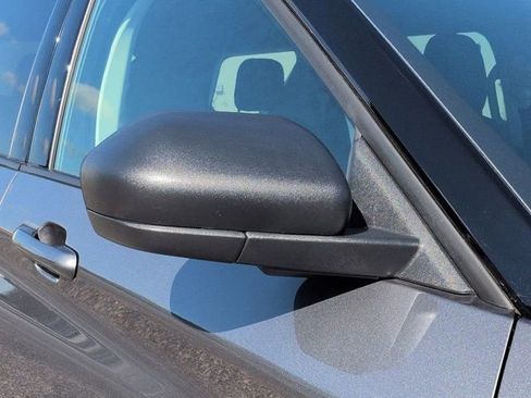 Used 2025 Ford Explorer Active RWD image 11