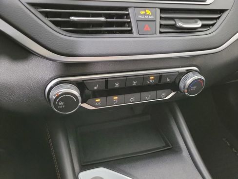 Used 2020 Nissan Altima 2.5 SR w/ Premium Package image 30