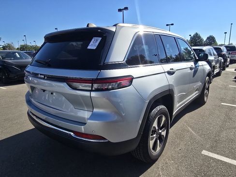 Used 2023 Jeep Grand Cherokee 4WD 4xe image 5