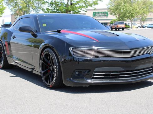 Used 2014 Chevrolet Camaro SS w/ SS Performance Package RWD image 1