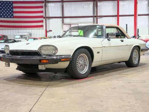 Used 1992 Jaguar XJS V12 Convertible RWD image 20