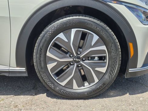 Certified 2024 Kia EV6 Light AWD/4WD image 19