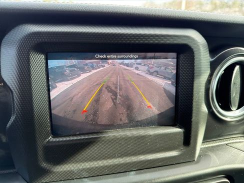 Certified 2021 Jeep Wrangler Unlimited Sahara image 22